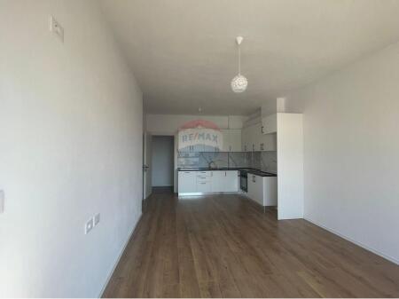 2+1 APARTMENT FOR RENT IN KAMEZ