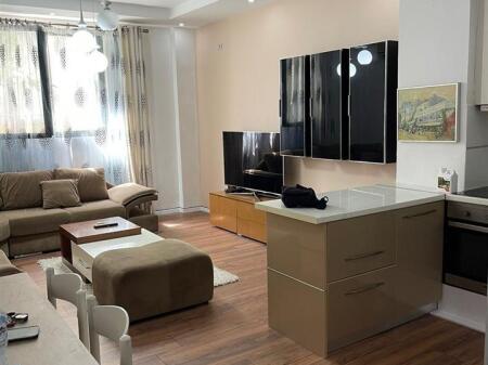 2+1 Apartment for rent at the Paris Commune / Eleonora (500 Euro)