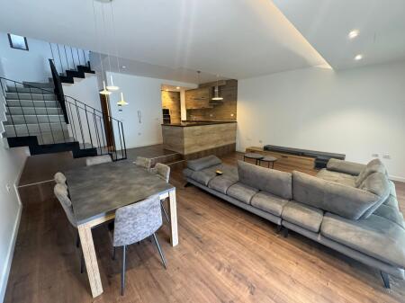 Super 3-Storey villa for rent near TEG (2350 Euro)