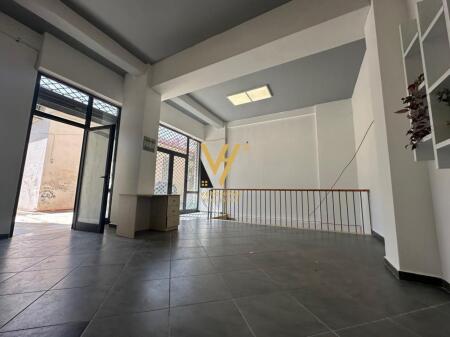 COMMERCIAL SPACE FOR SALE 386 M2 AT RED SCHOOL 350,000 EURO