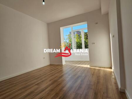 Appartamento 1+1 in Vendita in Via Kavaja, vicino alla Moschea a Tirana (ID 4119427)