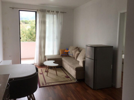 VENDESI APPARTAMENTO 1+1+BALCONE "A SHKOZE" 83.500 EURO