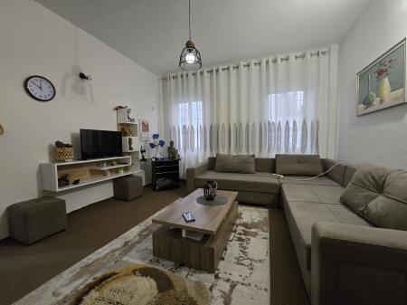 Private House for Sale in Laprakë