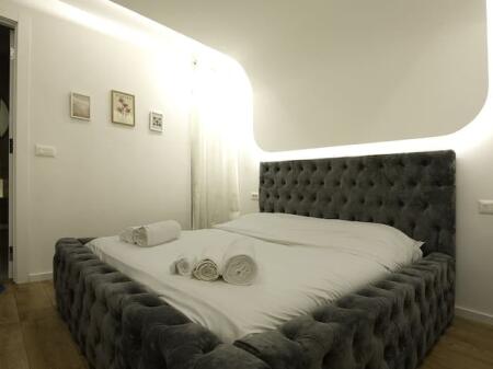 STUDIO FOR RENT 36 M2 21 DECEMBER 550 EURO
