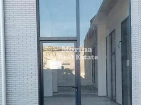 Qera, Ambjent Biznesi,Rruga  Sadik Petrela 1000 euro/muaj