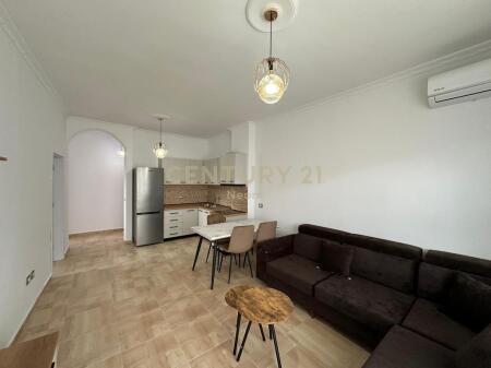 🔹 IN AFFITTO APPARTAMENTO 3+1+2 A XHAMLLIK – CON POSTO AUTO INCLUSO! 🔹