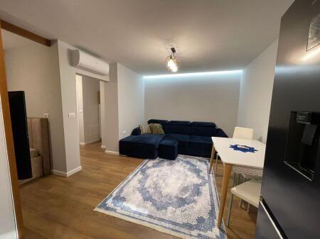 For rent 1+1 apartment well furnished in an existing building on Petro Nini Luarasi street
