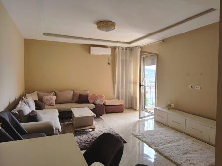 🏠 Furnished 1+1 apartment for rent – 34,000 Lek/month 📍 Below the Kamza curve, Eltion Frroku Street