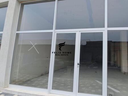 SHOP FOR RENT 100 M2 DRY LAKE 1000 EURO