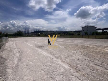 SI AFFITTA TERRENO 2.500 M2 A VORE 1.500 EURO