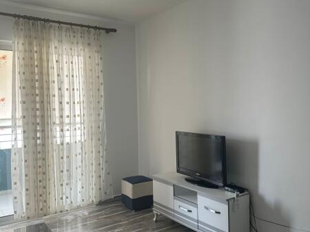 Jepet 1+1 me Qera tek kompleksi Fratari ne Astir
