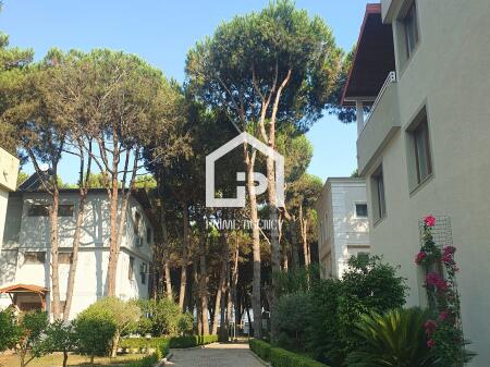 IN VENDITA: VILLA 3 PIANI / ZONA: QERRET / RESORT MAREA