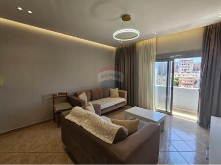 Apartment 2+1 for rent near the United School !