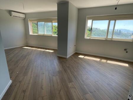 Tirane in Fresk, apartment 2+1+Balcony Floor 4, 124 m² 124,000 €