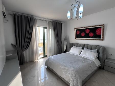 Jepet Me Qera Apartament 1+1+2 Ballkone
