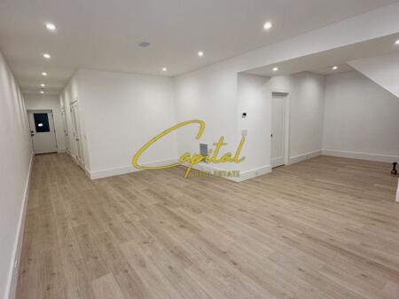 SHITEN TRE DYQANE 70 M2 UNAZA E VOGEL 800.000 EURO