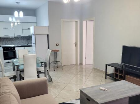 Affittasi appartamento 1+1 ad Astir vicino a 2 Palme     