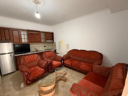 Rent, Private Entrance, 2+1, Dibra Street, United School, 400 Euro/Month