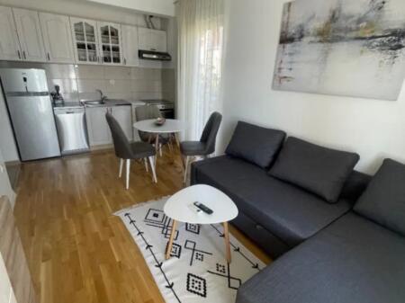 Apartament me qera 2+1 Tek Myslym Shyri (ID B220649) Tirane.