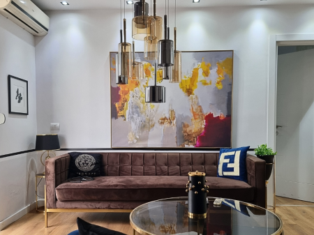 SUPER LOKACION – SUPER APARTAMENT 2+1 TEK GARDA!  📍 Shumë pranë Liqenit Artificial, Gardës & Bllokut 🏙️ Pamje fantastike nga ballkoni 