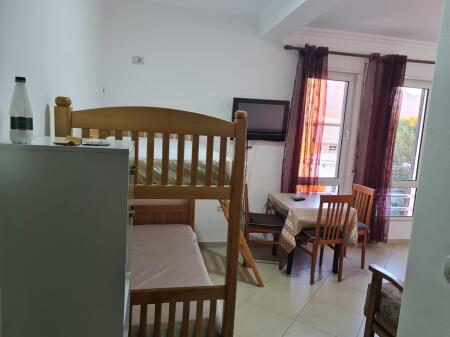 Apartment for rent spitLi amerikane 2