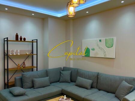 SHITET APARTAMENT 2+1+2 RRUGA E KAVAJES 250.000 EURO