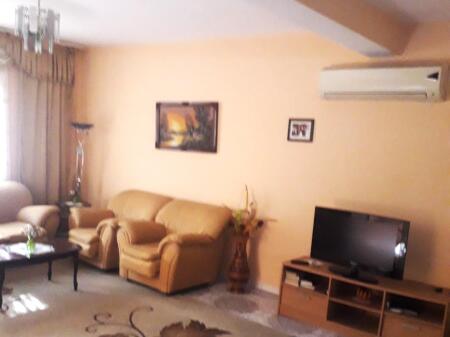 🏢In the Don Bosko area, near Supermarket Spar, a 3-story villa is for rent, partially furnished. 1,800 Euro (Gross)