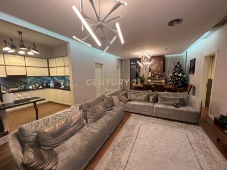 🌿 SECRET GARDEN RESIDENCE – Luxury 4+1+2 Apartment for Rent + Parking Spot!
