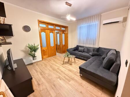 📢 Qira Apartament 3+1+Kuzhinë më vete 📍 Rruga Bogdanëve, ngjitur me Rrugën e Kavajës – Tiranë  💶 Çmimi: 650€/muaj