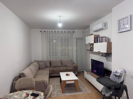 AFFITTASI APPARTAMENTO 2+1 A FRESK