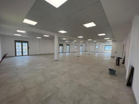 📣 FOR RENT Business Space For Office 📍 Sauk 🛣️ "Elbasanit" Street ✨