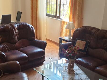 Affittasi casa 2+1+2, Ali Dem vicino al campo sportivo 450 Mila leke