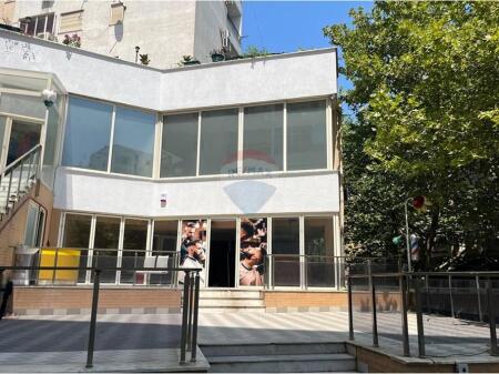 Business premises for rent in Don Bosko