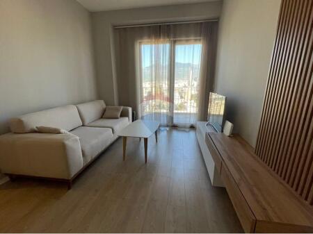 Jepet me qira Apartament 2+1 te Garden Building