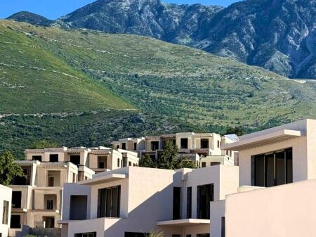 📌Premium Villa with Pool for Sale – San Nicolas Resort, Palasë