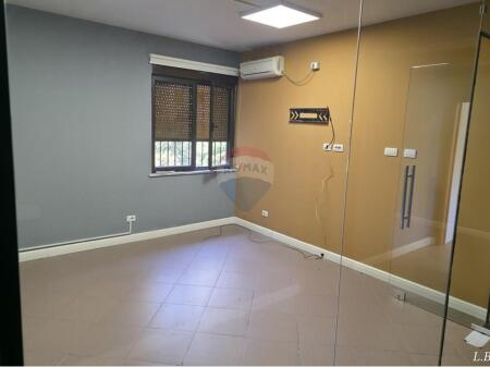 Office for Rent – Pjetër Bogdani Street, Bllok