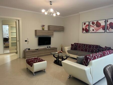 Appartamento In Affitto In Via Cipaj