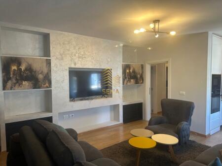 Rent, Apartment 3+1, Durres Street, 800 Euro/month