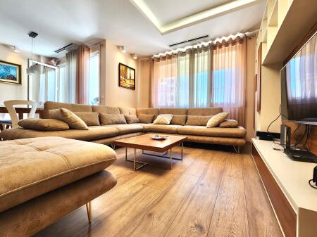 FOR RENT – ULTRA APARTMENT 3+1+2WC + WALK-IN CLOSET + 3 BALCONIES + PARKING SPACE