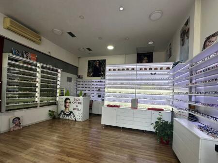 SHOP FOR RENT 40 M2 KAVAJES STREET 1,200 EURO