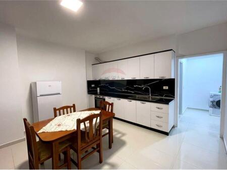 Apartament - Për Shitje - Rruga Sotir Caci, Fresk, Tiranë
