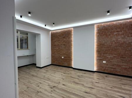 Shitet Apartament 1+1  📌Rr Sami Frashri( Perball Gjimnazit Petro Nini Luarasi)