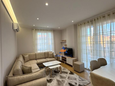 AFFITTASI APPARTAMENTO 1+1+BALCONE "ALLA PIAZZA DELL'AVIAZIONE" 550 EURO.