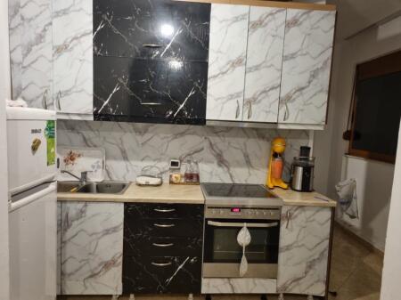Affittasi Appartamento 2+1+1 con Balcone