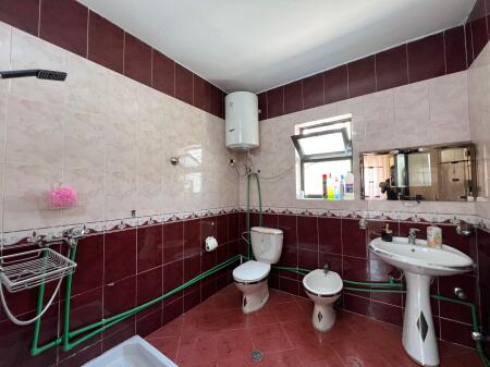 Affitto, Villa di 1 piano “Ex Dogana”, Tirana.