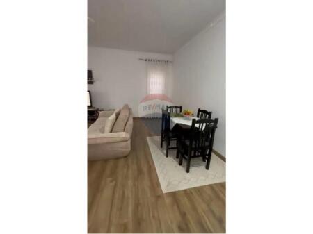 Apartament 2+1 ne shitje te ne Fresk!
