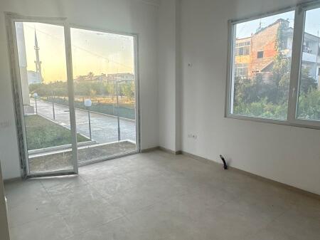 Jepet Aparament Bosh ( Vetem Konfrabufe) ne Astir