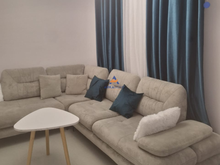 JEPET APARTAMENT ME QERA 1+1+BALLKON "21 DHJETORI " 600 EURO.