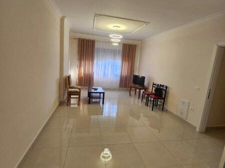 JEPET ME QERA APARTAMENT 2+1 450 EURO CASA ITALIA