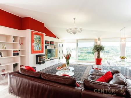 Luxury penthouse for rent at the Dry Lake